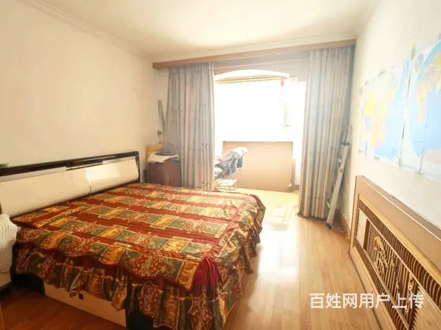 新手一手皇冠，全明 边户，客厅带大窗 3室 带储 金海湾花园 - 图片 2