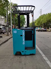 住友1.8吨前移式电动叉车 小体积仓库专用二手叉车