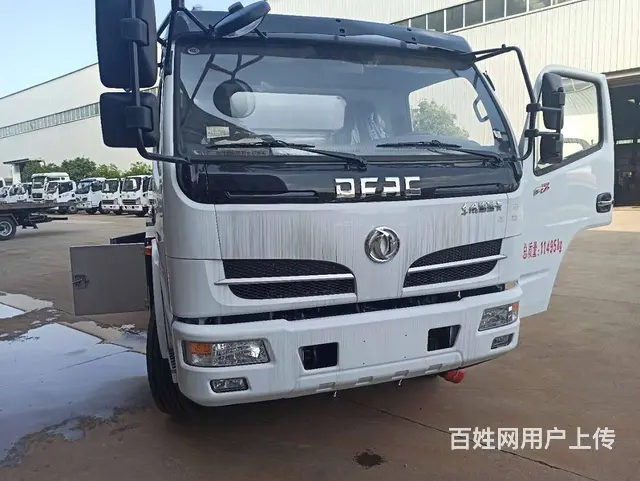 12.2方油罐车东风D9加油车10吨油罐车 - 图片 1