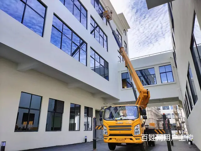 白云路灯安装车出租  道路施工工程车租赁 效率高 - 图片 2