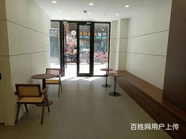C11948位于昌吉市中山路天河婚恋广场内临街店面转让 - 图片 5