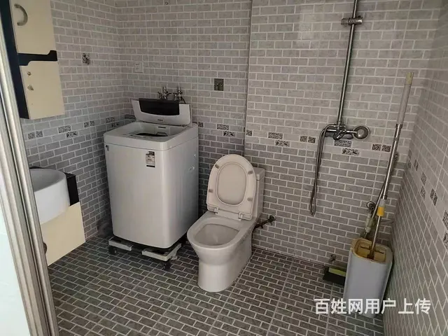 中华园一楼67平中装床冰箱洗衣机热水器10000元包物业费 - 图片 1