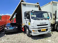 2019年5月份超越7.8米平板车 电动双飞带尾板