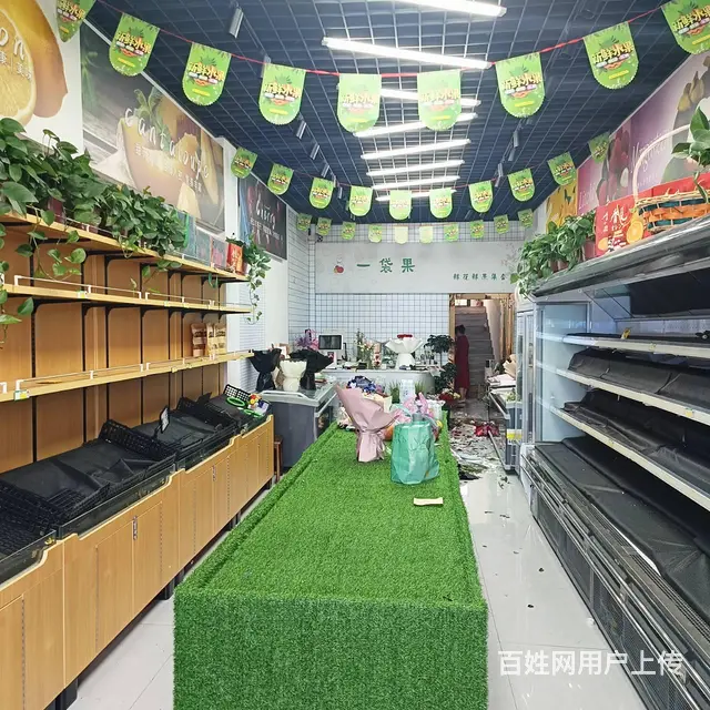 3050建业壹号城邦大门口空铺转让 餐饮除外 - 图片 3