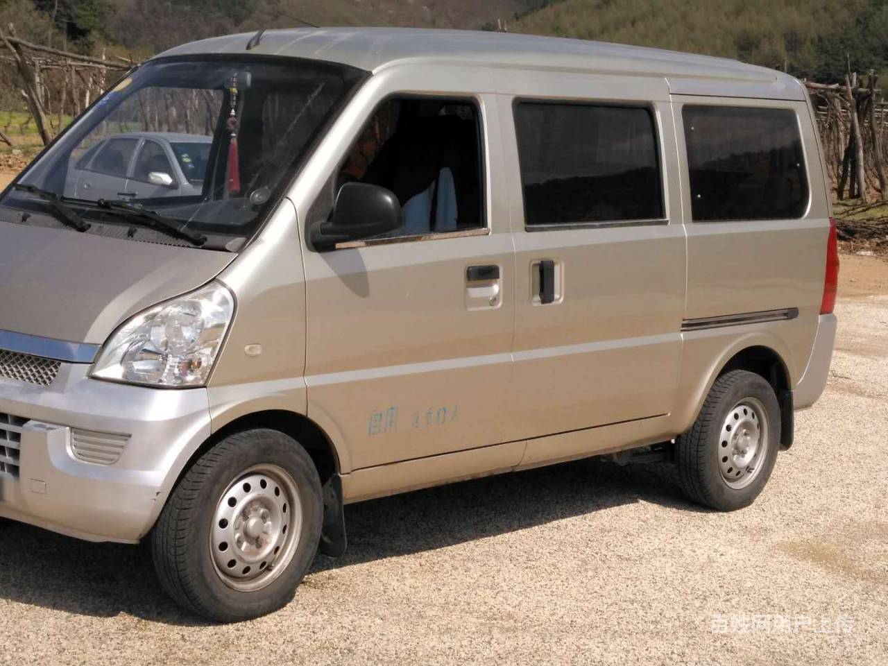 新8座面包车小型搬家 旅游 拉货 长短途出租