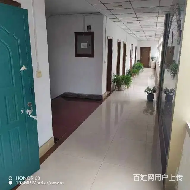 办公楼3层出租火车站附近 - 图片 1