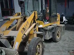 小铲车