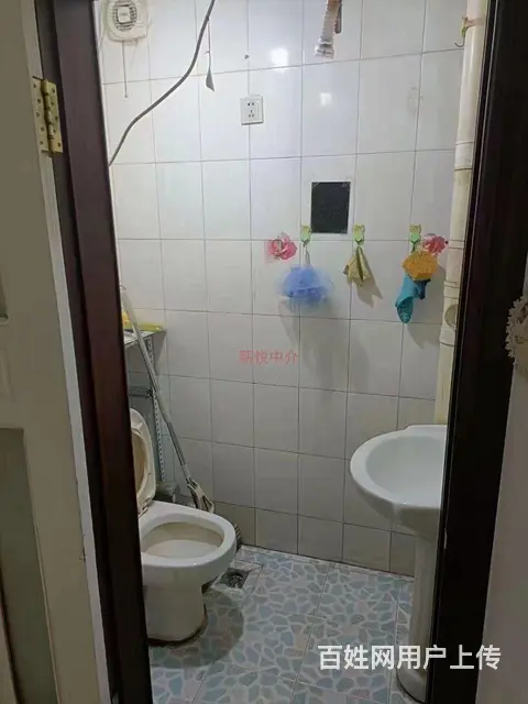 盛鑫小区4楼，65平方，12.8万，编号34477， - 图片 1