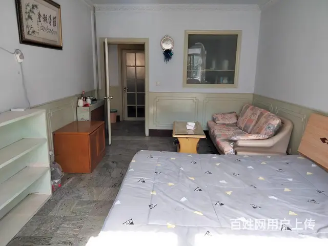 南洪街二室一厅二楼出租1300 - 图片 1