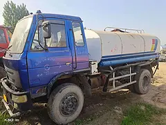便宜出售15年10吨洒水车 原漆原版