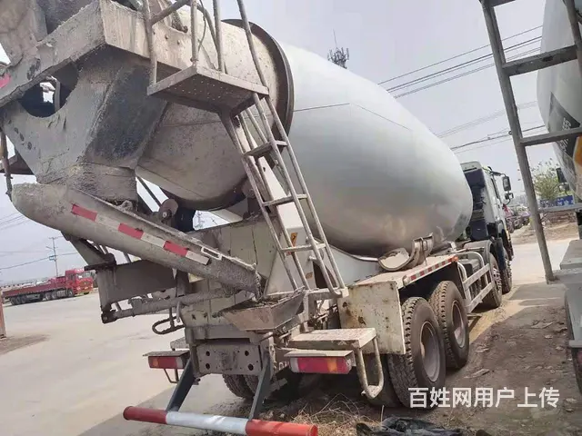 急售19年二手豪沃搅拌车 大20方 混凝土搅拌罐车 - 图片 4