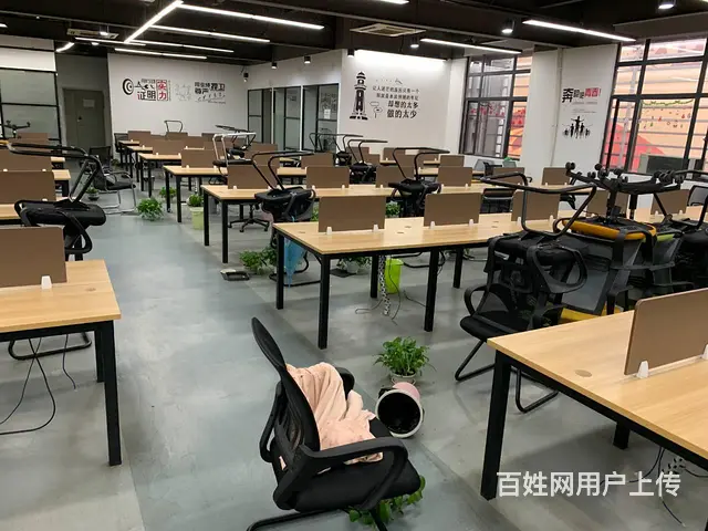 番禺大型二手办公桌椅，老板桌，茶台，沙发茶出售 - 图片 3