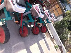 22年的立华玉米播种机出售