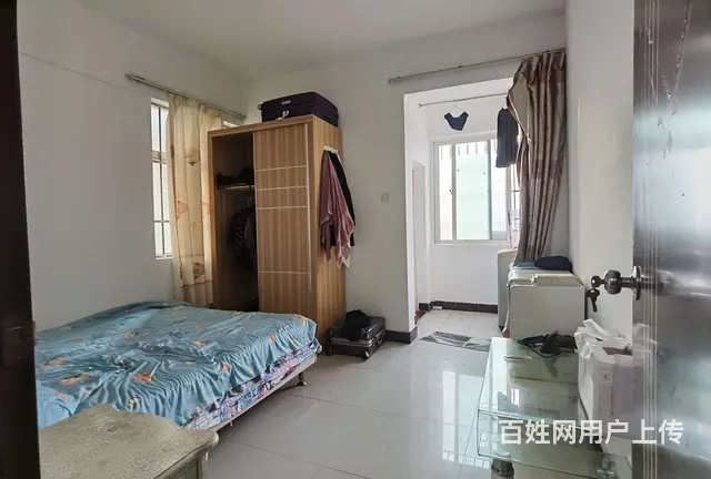 拱北关口电梯精装都市广场一房一厅出租，租价2400，近关口 - 图片 4