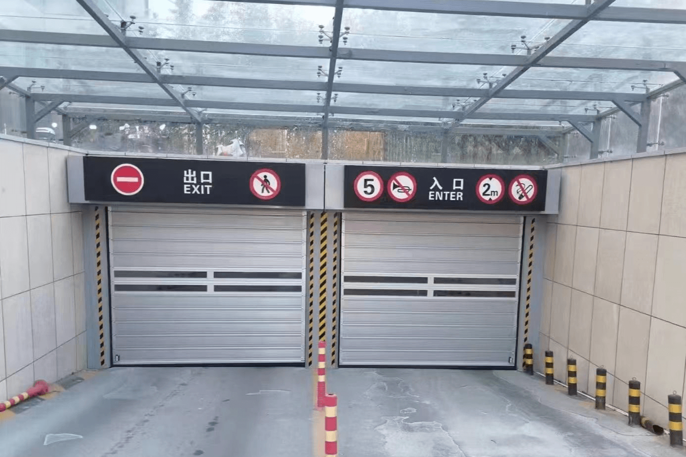 柔性大门_快速拉链门_滚筒硬质快速门_工业门_防撞自由门_厂家_品牌_价格_公司_货源_批发_地址_供应商-任丘市捷顺门业有限公司