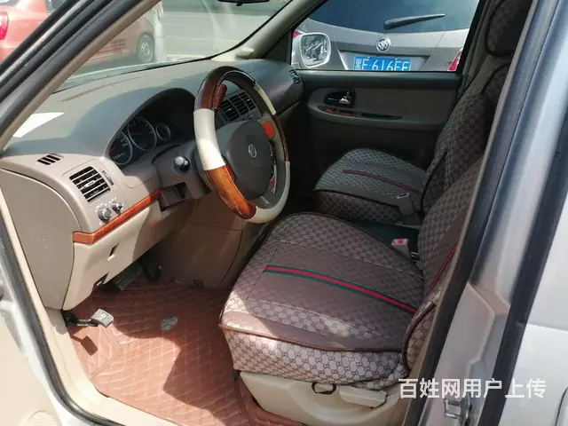 别克GL8路尊 - 图片 5