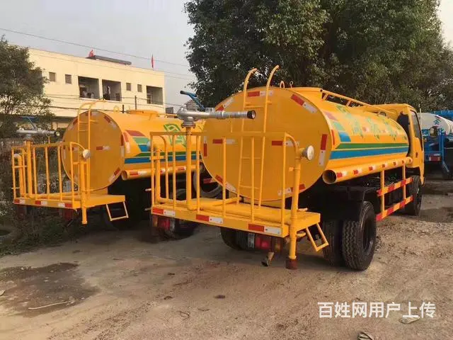 大量出售洒水车 - 图片 2