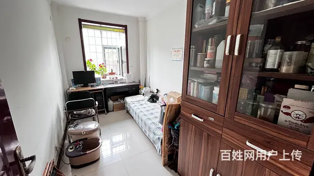 东城华府 一楼 带车库 精装三室 - 图片 2