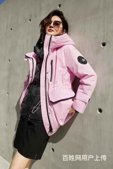 武汉盛依服饰朗曼笛冬季羽绒服多种风格女装上新大货 - 图片 6