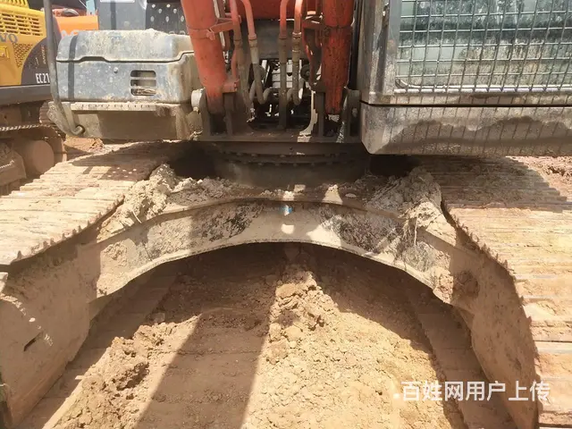 出售精品原版日立200二手挖掘机 性能极品 - 图片 5