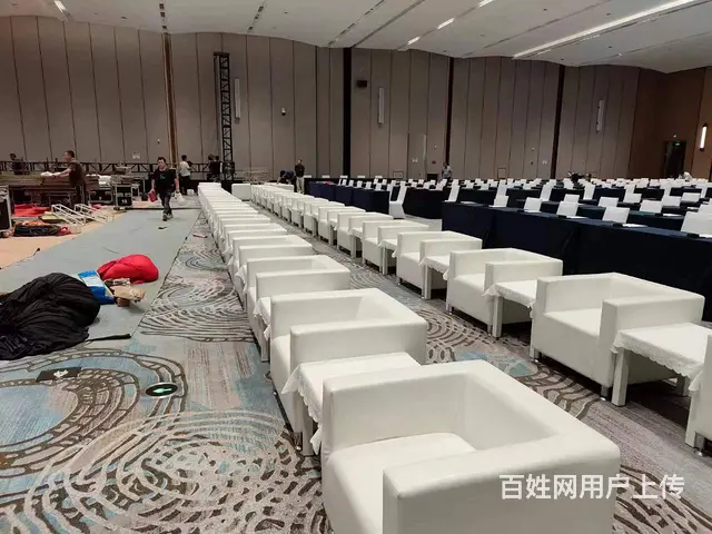 单人沙发茶几出租 - 图片 3