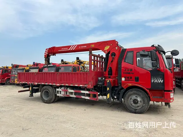 二手徐工8吨随车吊 21年个人户转让带保险便宜卖掉 - 图片 4