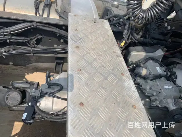 二手东风天龙牵引车 康明斯520马力 国五带液缓 - 图片 7