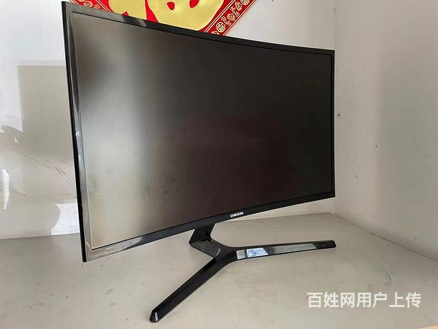 三星27寸大曲面显示器