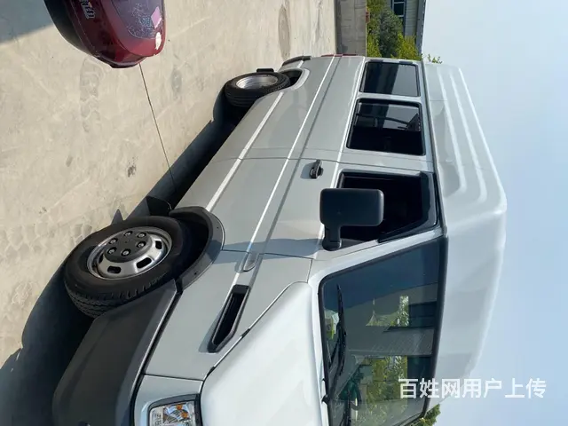 出售2022年四月份，双胎双空调9座依维柯 - 图片 2