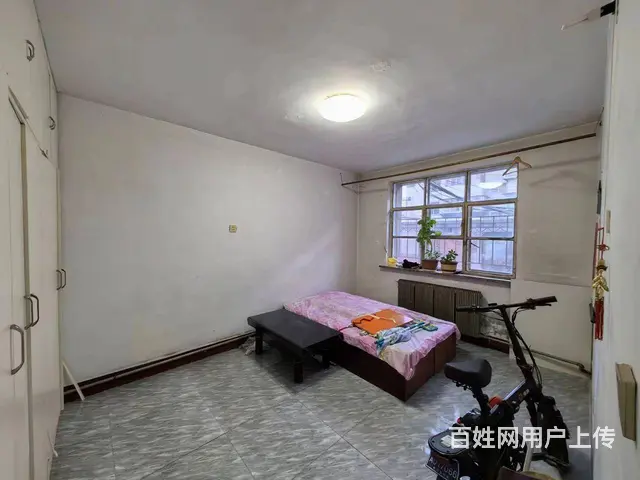 文化路一中银河小区一楼56.5平两室简装 - 图片 1