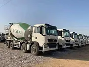 出售豪沃博歌搅拌车 国五轻量化拉14方340马力