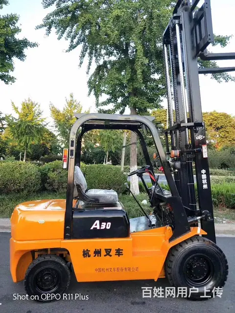 二手废纸棉花搬运叉车转让，合肥合力3吨柴油叉车销售 - 图片 1