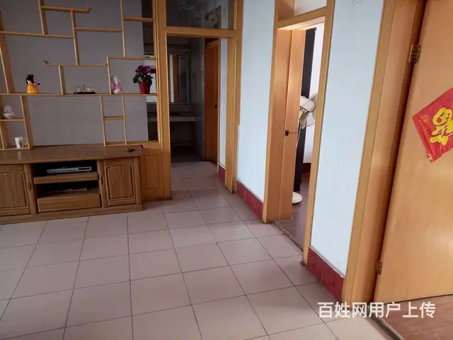 金盾小区2楼带储个人出租 - 图片 1