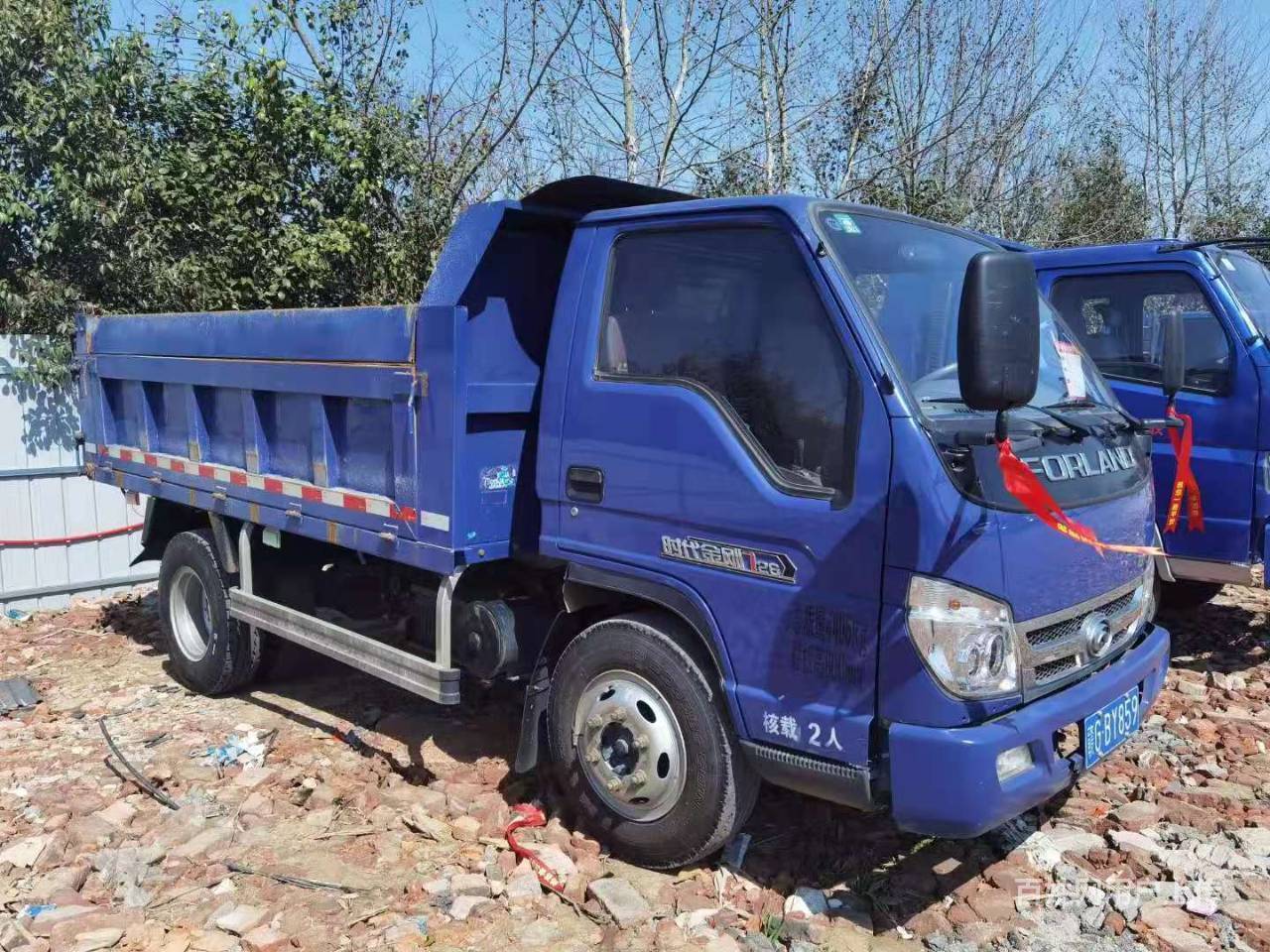 2020年时代金刚726国五蓝牌自卸车 地下室神器