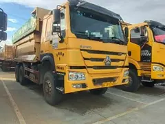豪沃后八轮自卸车