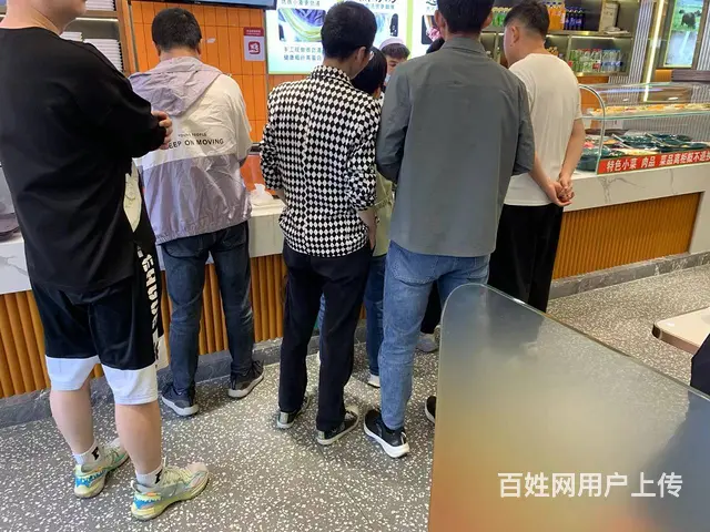 5627（金铺网）雁滩联创广场牛肉面店铺现低价转让 - 图片 3