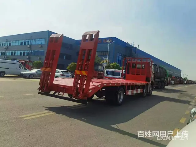 重汽小三轴平板运输车 爬坡不吃力 - 图片 12