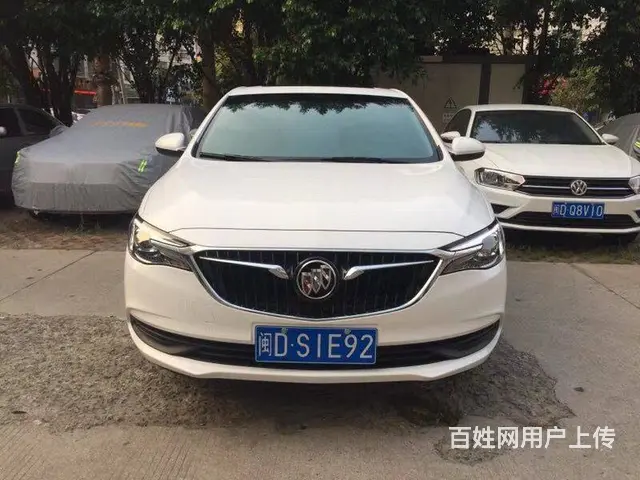 石狮天下行提醒白色车好处 - 图片