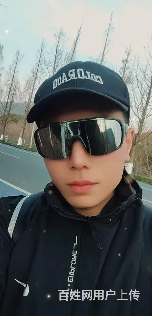 35岁离异寻一红颜知己 - 图片 1