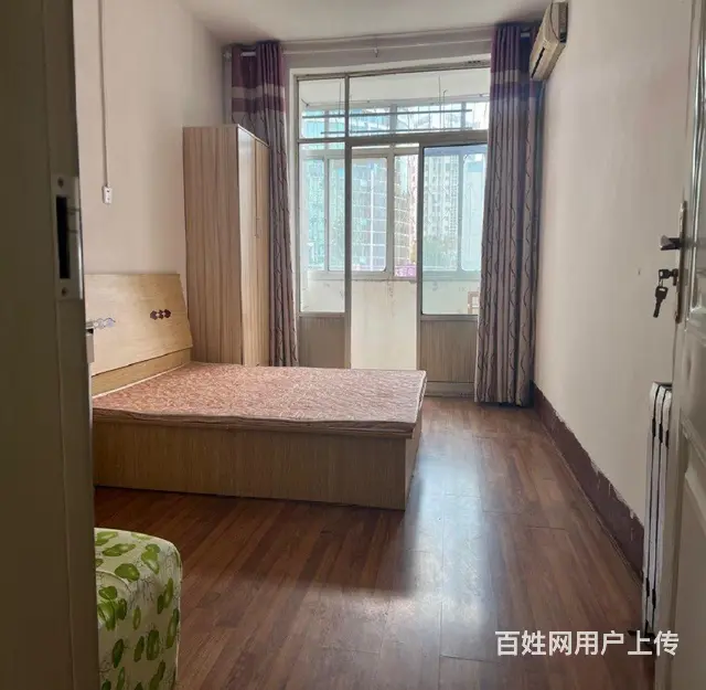 二楼 南大街毓璜顶 振华商厦 阳光一百附近 两室家电齐全 - 图片 1