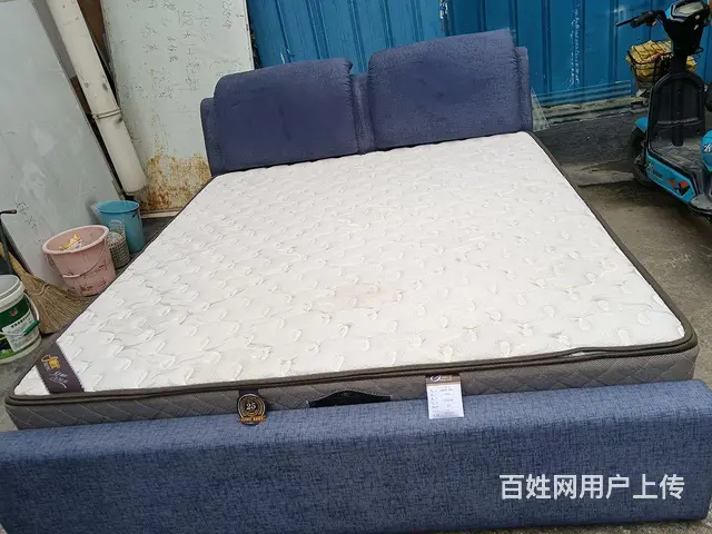 低价出售双人床 - 图片 2