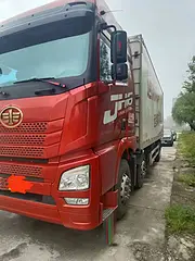 急售三桥解放7.8米冷藏车 国6