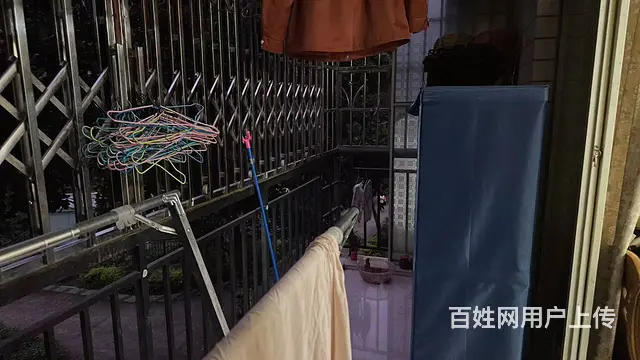 银山华庭 双卫格局 商业配套齐全 中间好楼层 小三房 - 图片 10
