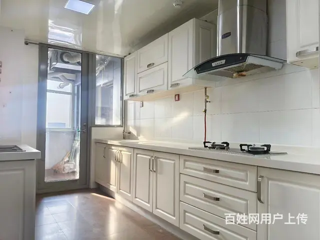 电梯海景房滨海广场市府小区世贸海湾精装188平出租 - 图片 5