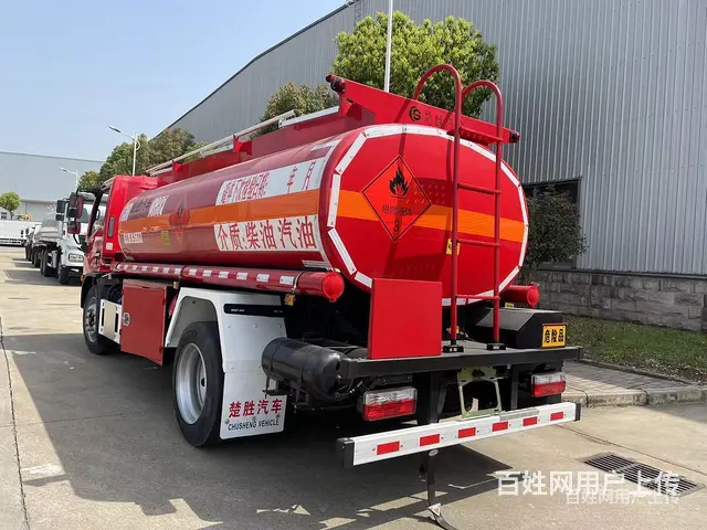 海东国六东风8吨油罐车汽油油罐车厂家包上户多少钱 - 图片 1