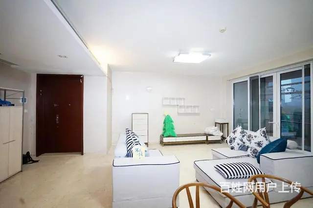 房东急需用钱,便宜出售210.72平万象城悦府精装修 - 图片 1