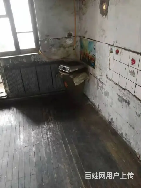 玉屏二社区(和平-砂山) 普通住宅1厅 简单装修 - 图片 2