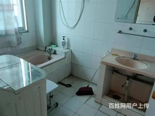 洪南路步梯高层两室，家具家电齐全，产证在手接受按揭，看房方便 - 图片 11