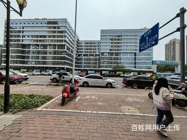 旺铺居）三甲医院正门口门对门餐饮店转让周边无一家铺面转让 - 图片 6