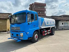 出售洒水车6-12方